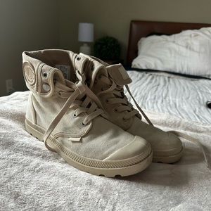 Women’s Palladium boots
